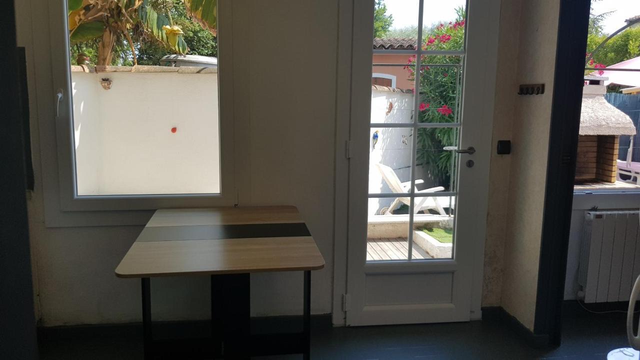 Villa Bananas 瓦洛里 外观 照片